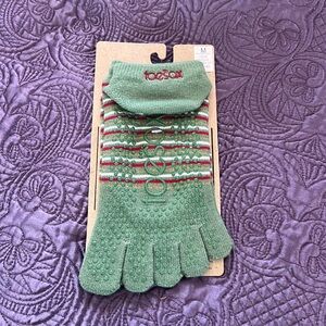 *$5 items are 5 for $15* Toesox barre socks